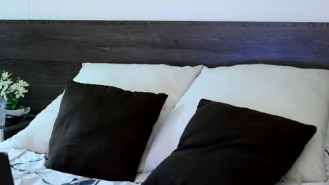 Snapshot of lukhass chatting on October 25, 3:36 am Lukhas f4f online show from October 25, 3:36 am