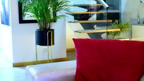 Snapshot of lukhass chatting on November 12, 12:00 am Lukhas f4f online show from November 12, 12:00 am