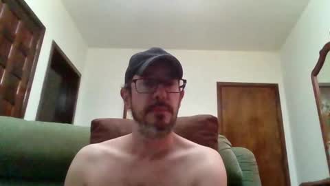 Snapshot of lukz88bigcock chatting on March 2, 11:00 pm Luke online show from March 2, 11:00 pm