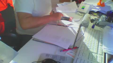 Snapshot of luley58 chatting on March 10, 6:49 am luley58 online show from March 10, 6:49 am