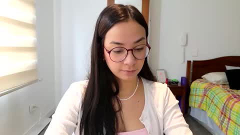 Luli online show from March 31, 1:22 pm