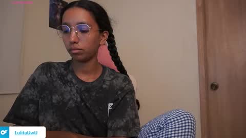 lulitauwu online show from February 18, 2:29 am