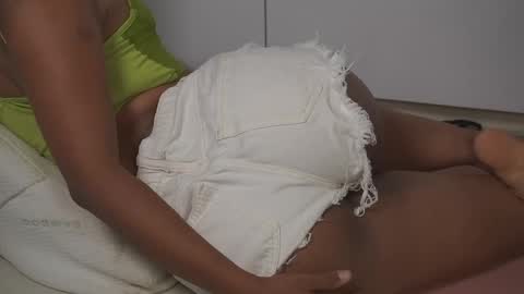 lulitauwu online show from April 11, 2:27 am