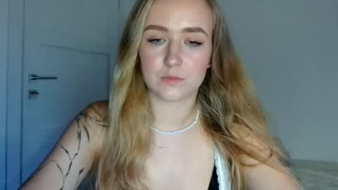Snapshot of lulu_baby1 chatting on June 13, 5:55 pm Lulu Baby18 online show from June 13, 5:55 pm