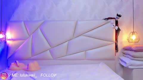 Snapshot of lulu_kawai chatting on October 15, 7:14 pm lulu online show from October 15, 7:14 pm