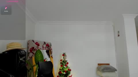 Lau  online show from December 15, 6:15 pm