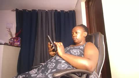 lulu_sparks1 online show from February 1, 7:07 am