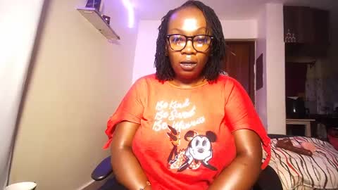 Snapshot of lulu_sparks1 chatting on July 3, 7:15 am lulu_sparks1 online show from July 3, 7:15 am