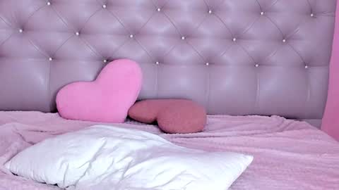 Snapshot of lulu_wolfie chatting on December 14, 5:07 am Lulu online show from December 14, 5:07 am