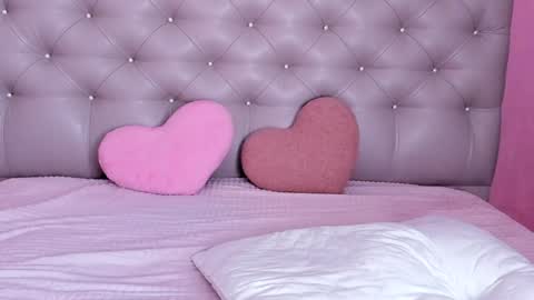 Snapshot of lulu_wolfie chatting on December 16, 2:04 am Lulu online show from December 16, 2:04 am