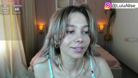 Alise online show from April 3, 1:20 pm