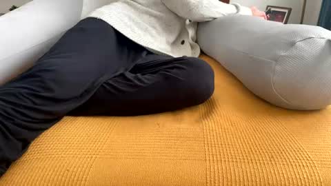 Snapshot of luluca21ba chatting on January 15, 5:49 pm Luca online show from January 15, 5:49 pm