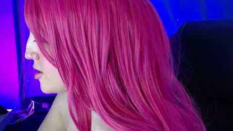 lulu online show from October 10, 8:08 pm