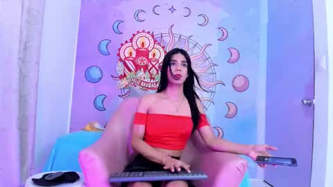 LULU online show from January 6, 1:26 pm