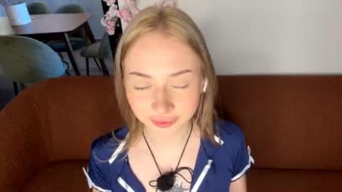 Lumi online show from July 6, 4:31 am