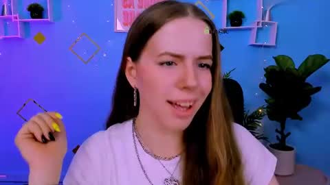 Sweet Lumi online show from June 19, 7:34 am