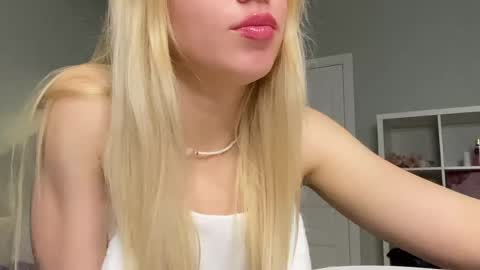 Catherine online show from April 15, 7:58 pm