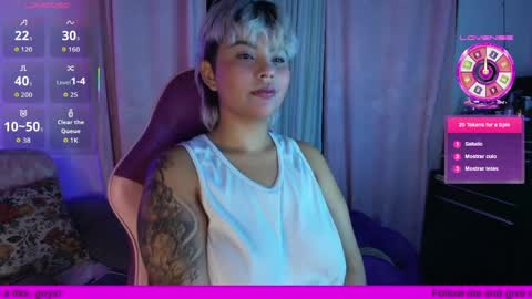 Snapshot of luna__cute chatting on April 19, 1:49 am Luna online show from April 19, 1:49 am