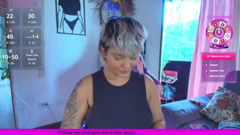 Snapshot of luna__cute chatting on April 29, 3:16 pm Luna online show from April 29, 3:16 pm