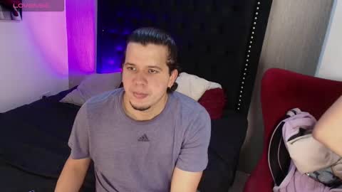 Luna And Titan  online show from November 24, 1:00 pm