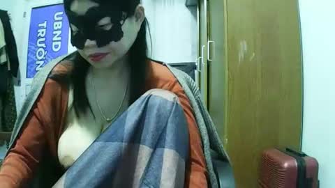 luna_beauty25 online show from March 17, 10:24 pm