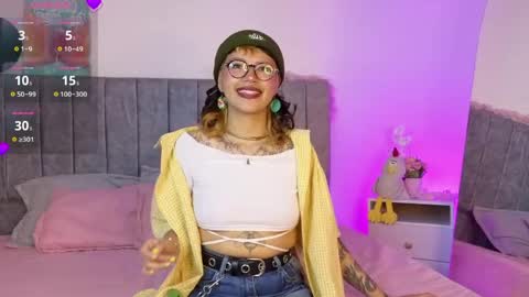 luna_blooms online show from April 4, 11:51 am