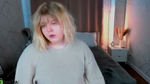 luna online show from April 4, 1:04 am