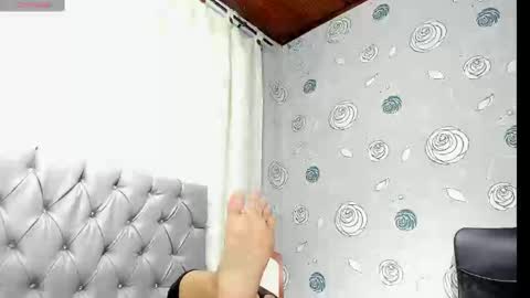 Luna Eva online show from October 6, 2:58 pm