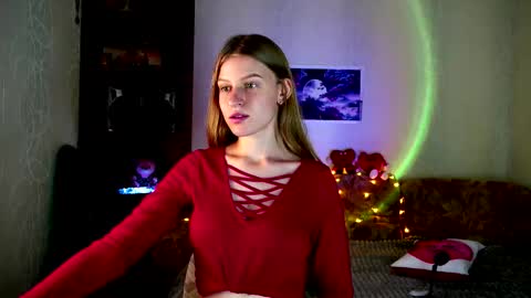 Snapshot of luna_evan chatting on November 5, 9:20 am luna_evan online show from November 5, 9:20 am