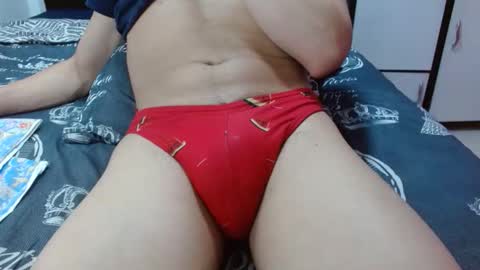 Snapshot of luna_grans_777 chatting on December 23, 3:15 am luna ferer online show from December 23, 3:15 am