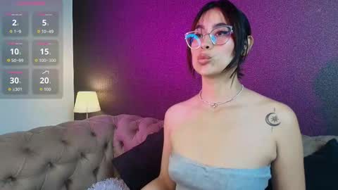 Snapshot of luna_gv chatting on February 23, 11:18 am Luna online show from February 23, 11:18 am