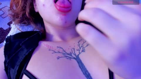 luna_hazard online show from December 14, 8:13 am