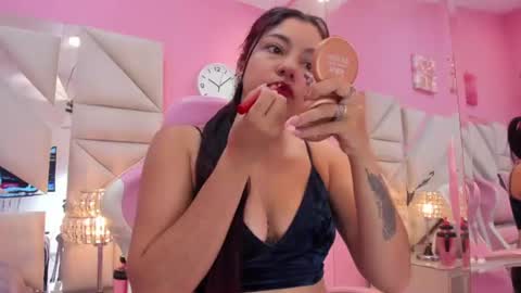 luna_hix online show from July 17, 12:12 pm