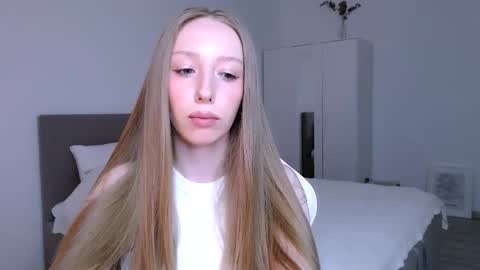 Luna online show from January 10, 9:30 pm