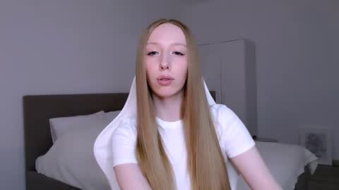 Luna online show from February 17, 9:10 pm