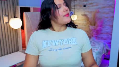 Luna  Jonez  online show from November 14, 11:20 am