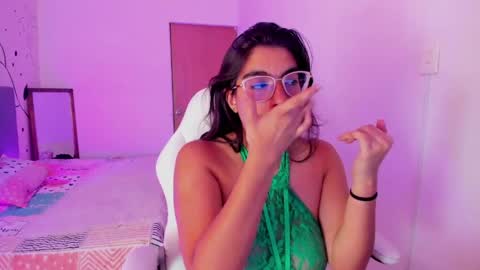 Luna online show from April 2, 6:27 pm