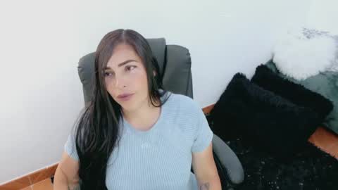 Snapshot of luna_lgomez chatting on May 4, 11:50 am luna online show from May 4, 11:50 am