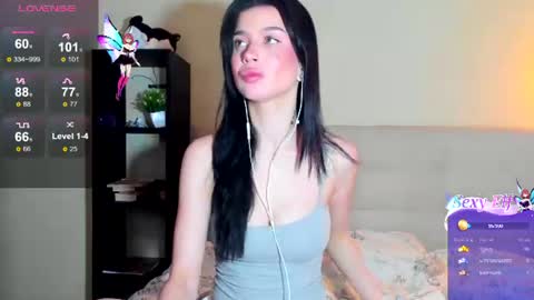 Hi everyone my name is Tina   online show from June 23, 11:36 pm