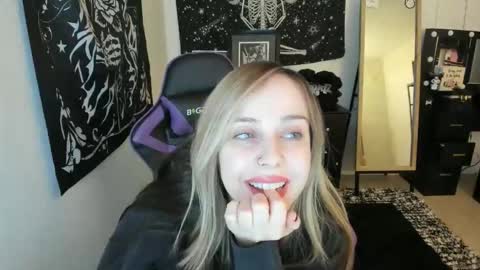 Luna online show from December 18, 5:46 am