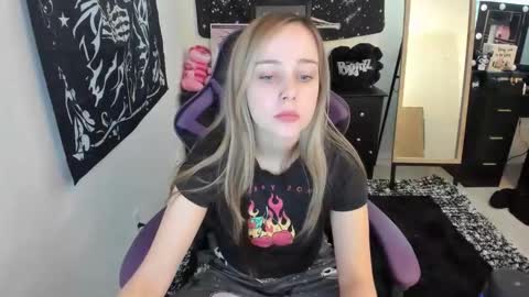 Luna online show from December 19, 6:15 pm