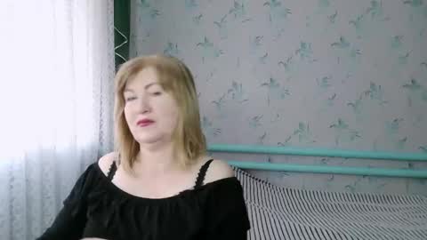 luna_lure11 online show from March 3, 9:26 am