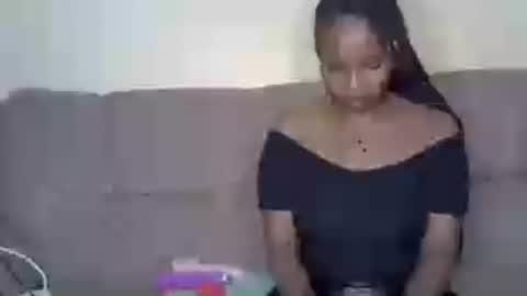 luna_peachy online show from June 18, 7:52 am