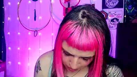 Snapshot of luna_ray420 chatting on February 7, 3:12 am MISS LUNA online show from February 7, 3:12 am