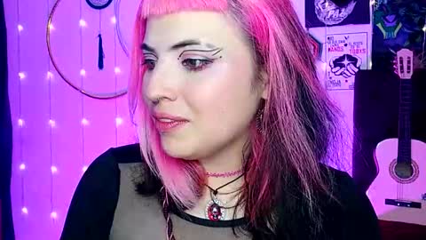 Snapshot of luna_ray420 chatting on February 19, 10:12 am MISS LUNA online show from February 19, 10:12 am