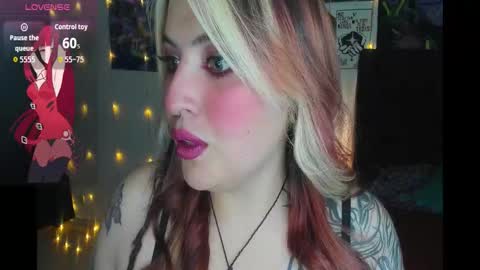 Snapshot of luna_ray420 chatting on December 4, 12:14 pm MISS LUNA online show from December 4, 12:14 pm