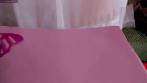 Luna Reid online show from April 17, 4:15 am