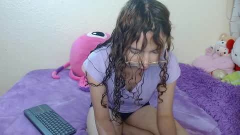 luna_rios69 online show from April 9, 4:34 am
