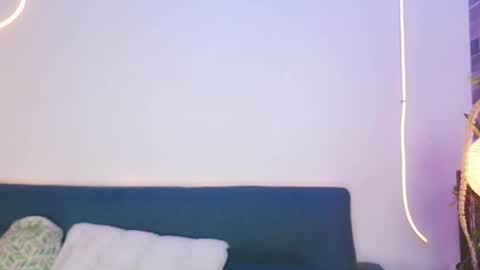 Snapshot of luna_valen chatting on April 24, 4:26 am luna_valen online show from April 24, 4:26 am