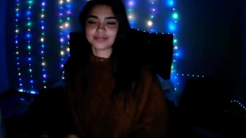 luna_velvet7 online show from May 19, 3:24 am